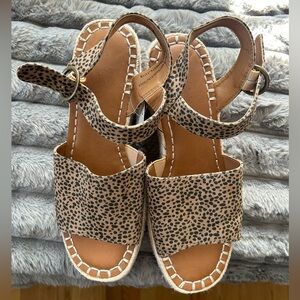 Universal Thread Leopard Sandals.  Brand new! Size 8.